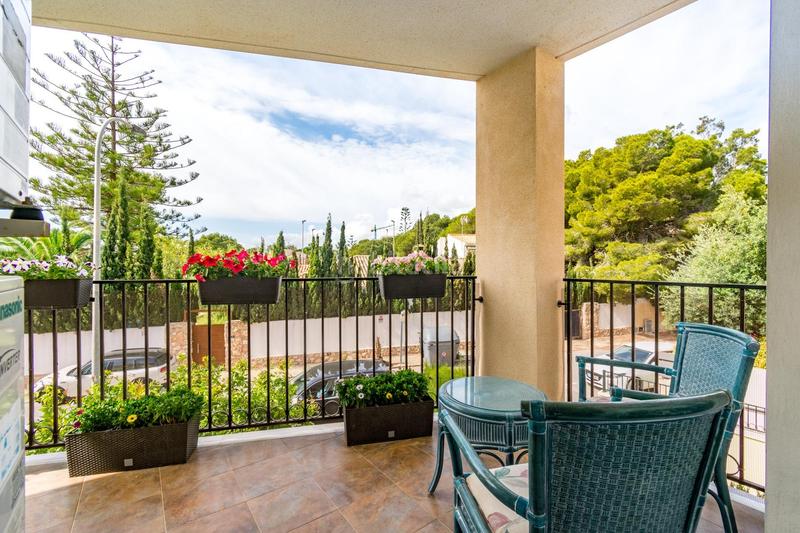 Foto ad1f5a28-4ee5-41bf-bd47-f911e02d3d24. Apartamento en calle jacinto verdaguer-cmor 5 apartamento con piscina y garaje en Orihuela