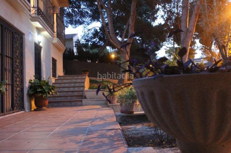 Foto 32b21ed8-d8ab-4267-94a8-c0f0b1bfc0c4. Chalet in calle calle de asturias 1 in Los Balcones-Los Altos Torrevieja