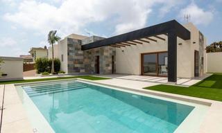 Chalet en Los Balcones-Los Altos. Vivienda en urbanización consolidada en la costa
