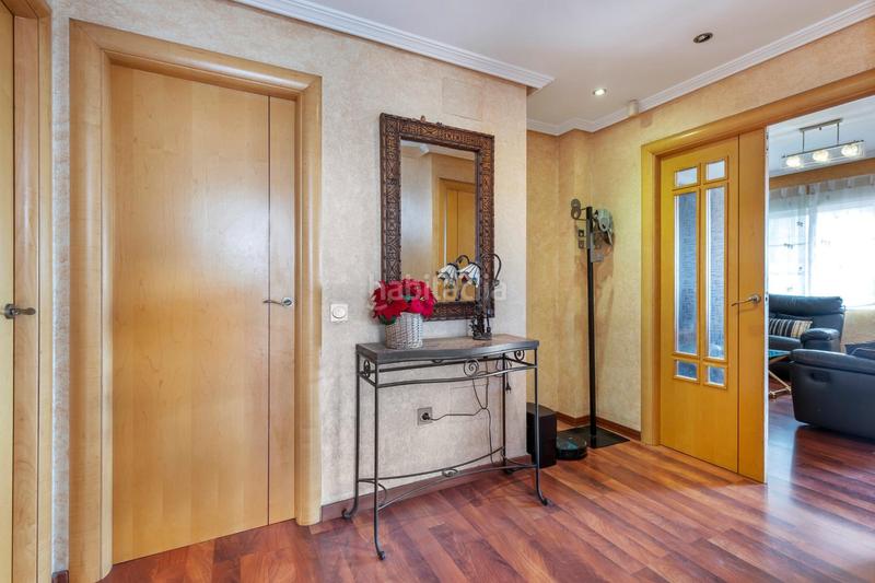 Foto e2ac5c00-ba9b-424d-9e48-e3ee260dc6d1. Casa aparellada amb calefacció aparcament piscina a Torrevieja