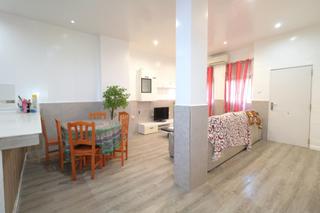 Appartement à Calle calle azorín 85. Apartamento céntrico en torrevieja