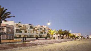 Apartament a Los Cuarteros. Residencial de obra nueva en primera línea de playa en san pedro