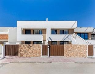 Casa a Santiago de La Ribera. Bungalows de obra nueva con piscina privada en santiago de la ri