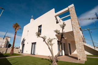 Maison à Pilar de la Horadada Ciudad. Bungalows de obra nueva en pilar de la horadada