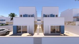 Chalet à Torre de la Horadada. Villa de obra nueva en torre de la horadada