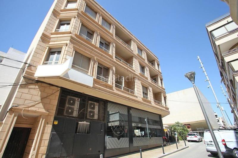 Foto 49bab155-bf8d-4715-9cf1-e6c9d4ac4c48. Edificio in calle clemente gosalvez 5 in Centro - Muelle Pesquero Torrevieja