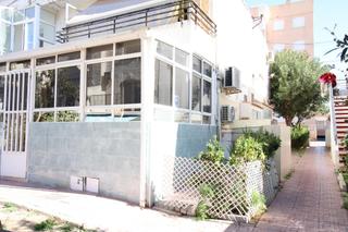 Maison à Calle marcelina 55. Bungalow a la venta en torrevieja