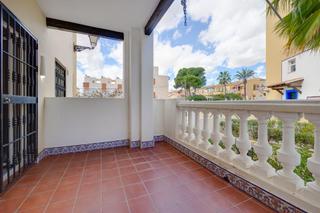 Apartament en Avenida roentgen 8. Aldea del mar, apartamento de 2 dormitorios en planta baja