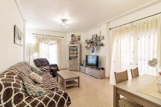 Apartament a Calle calle cristóbal colón 23. Almoradí, piso 146m2 3 habitaciones  2 baños, y plaza de garaje
