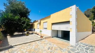 Xalet a Algorfa. Bonito chalet en una planta en algorfa