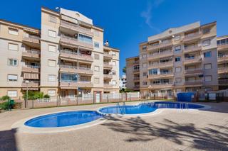 Appartement à Nueva Torrevieja. Apartamento de 2 dormitorios en residencial con piscina, en torr