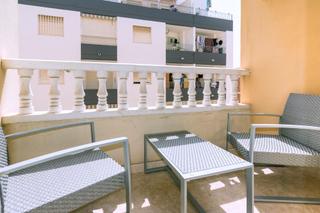 Apartament a Calle san emigdio 27. Luminoso apartamento de 2 dormitorios con terraza orientada al s