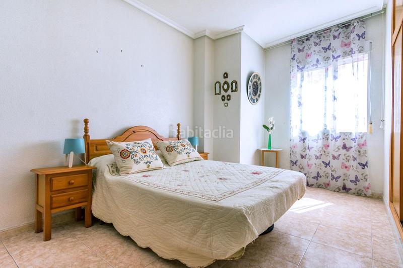 Foto 3f63af94-f36a-486b-bab9-44741624dd7e. Apartamento en calle san emigdio 27 luminoso apartamento de 2 dormitorios con terraza orientada al sureste en Torrevieja