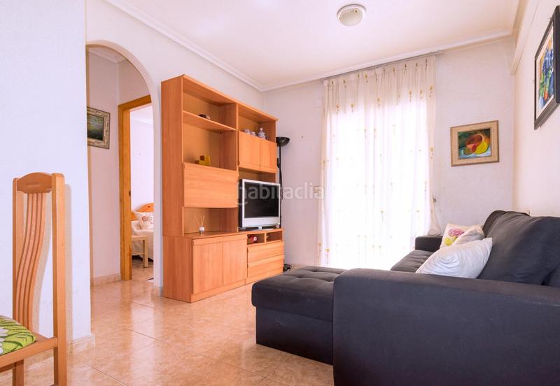 Foto d32f3e0f-6e2b-4893-90b4-ce26b93f06ca. Apartamento en calle san emigdio 27 luminoso apartamento de 2 dormitorios con terraza orientada al sureste en Torrevieja