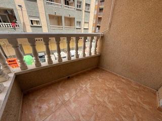 Appartement à Calle caballero de rodas 138. Oportunidad en el corazón de torrevieja!