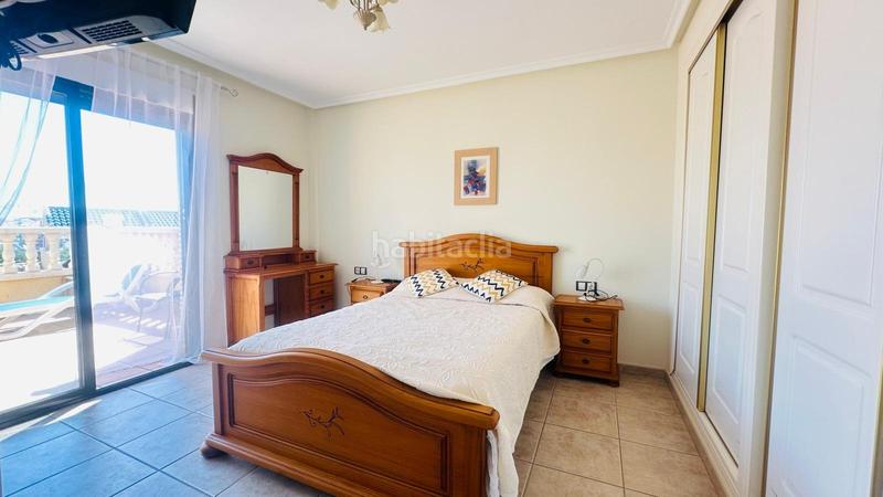 Foto ab7a91f5-68ba-4bef-9629-44ba28be9fd7. Chalet con parcheggio in Los Almendros Orihuela