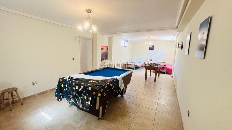 Foto af04953c-50b6-49fb-b421-24bee0510613. Chalet con parcheggio in Los Almendros Orihuela