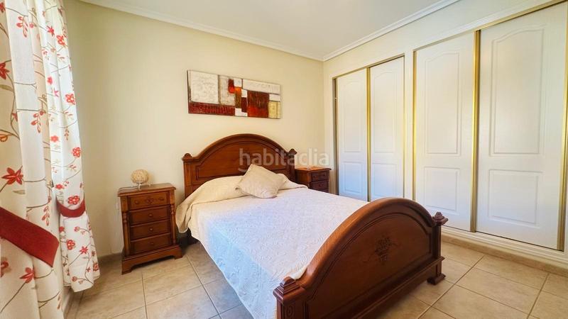 Foto c8b30d09-e098-4394-8201-8747ffccf5e7. Chalet con parcheggio in Los Almendros Orihuela