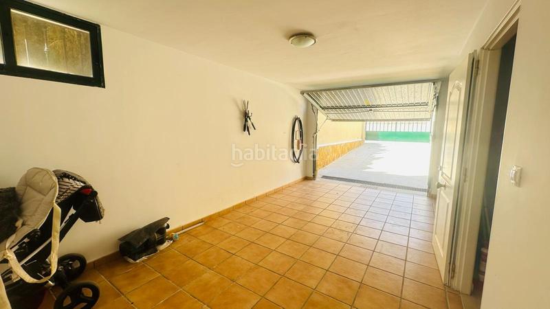 Foto ef755cf3-4253-4267-92fd-a6ae5b0da84b. Chalet con parcheggio in Los Almendros Orihuela