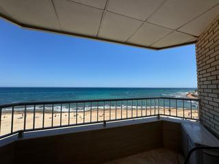 Appartement à Avenida avenida del doctor mariano ruiz cánovas, 5 5. Primera linea! apartamento con vistas al mar!