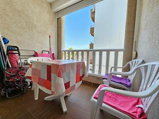 Apartament a Calle beniajan 16. Apartamento a pocos metros del mar con piscina comunitaria