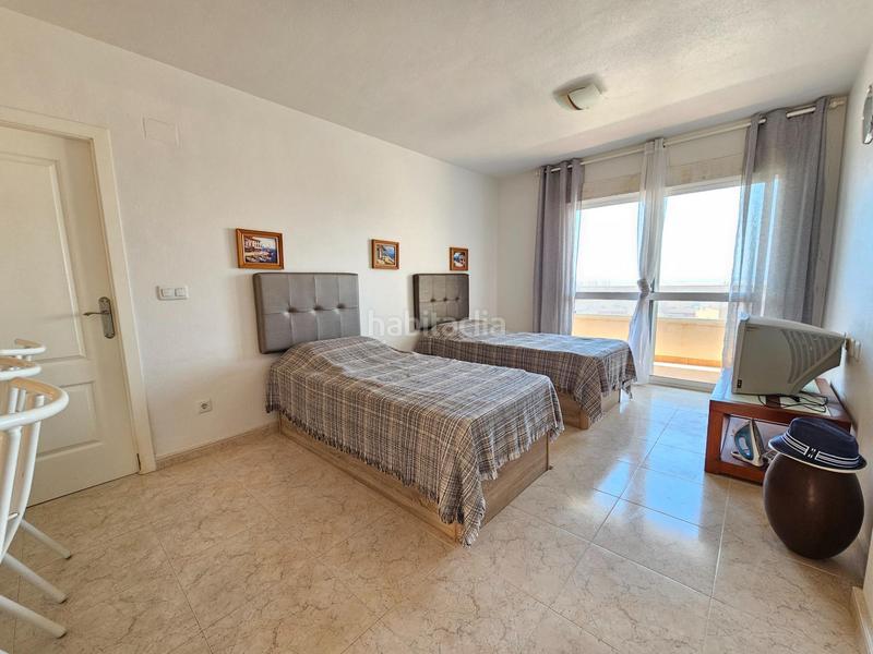 Foto baa9bc4e-6660-45c8-b61c-ad4ef06b8a09. Ático en calle calle perseo !vistas panorámicas al mar, garaje, trastero, solarium privado!... piscina común. en Torrevieja
