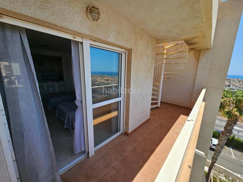 Foto d435cfbf-5e5a-4dca-9a66-06e4f4b5b58a. Ático en calle calle perseo !vistas panorámicas al mar, garaje, trastero, solarium privado!... piscina común. en Torrevieja