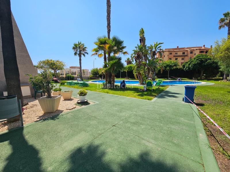 Foto dc4d42b9-0058-4b51-8c77-d245b1019fce. Ático en calle calle perseo !vistas panorámicas al mar, garaje, trastero, solarium privado!... piscina común. en Torrevieja
