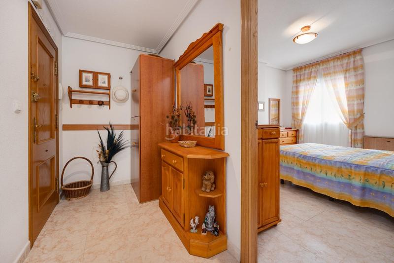 Foto 47dada32-48da-496e-912d-7dbc886d6df6. Apartamento  de 2 dormitorios con vistas laterales al mar a 200m de la playa en Torrevieja