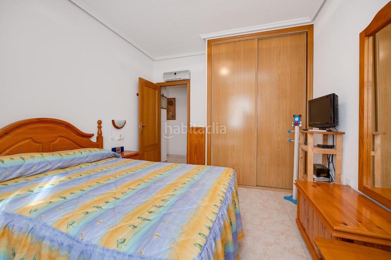 Foto 8ab79e73-ba3a-4688-bfd4-d460ef65de65. Apartamento  de 2 dormitorios con vistas laterales al mar a 200m de la playa en Torrevieja