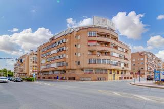 Apartament  Calle bazan 92. Apartamento en venta en torrevieja.