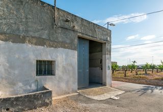 Bâtiment à usage industriel à Montepinar - La Aparecida - Raiguero. Nave industrial a la venta en benejúzar