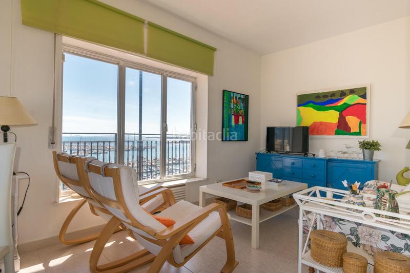 Foto 6950d7e1-5e41-45f9-bc8f-a19ad7d9f9e8. Apartment in jose martinez ruiz-azorin 1 in Centro - Muelle Pesquero Torrevieja