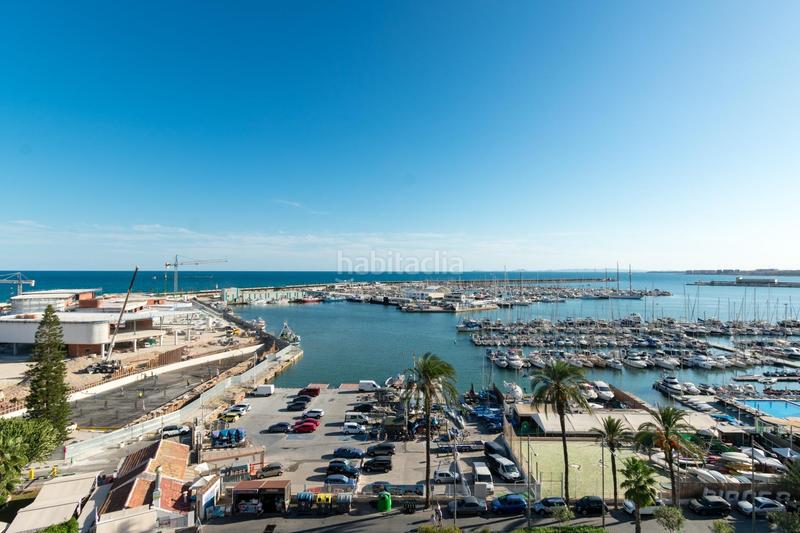 Foto ac099971-d2f8-4757-b42e-b39a75ec3d64. Apartment in jose martinez ruiz-azorin 1 in Centro - Muelle Pesquero Torrevieja