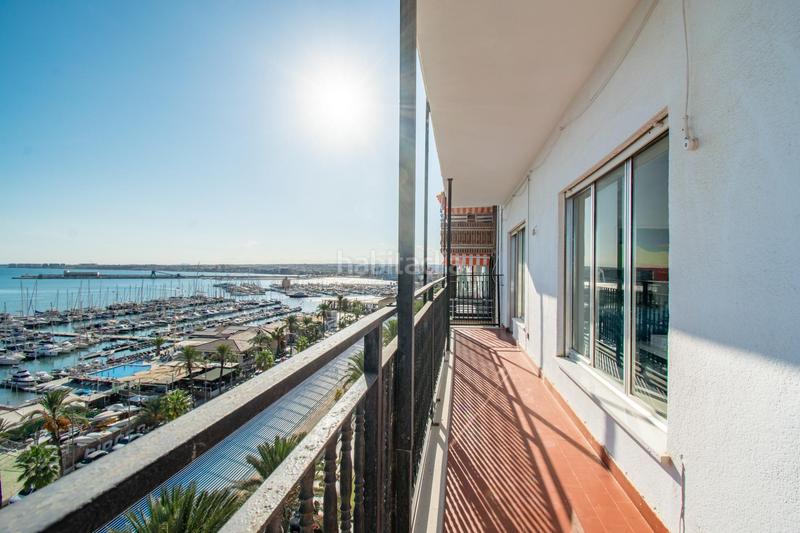 Foto cbbad137-de9d-48ee-936f-85ca6794a242. Apartment in jose martinez ruiz-azorin 1 in Centro - Muelle Pesquero Torrevieja