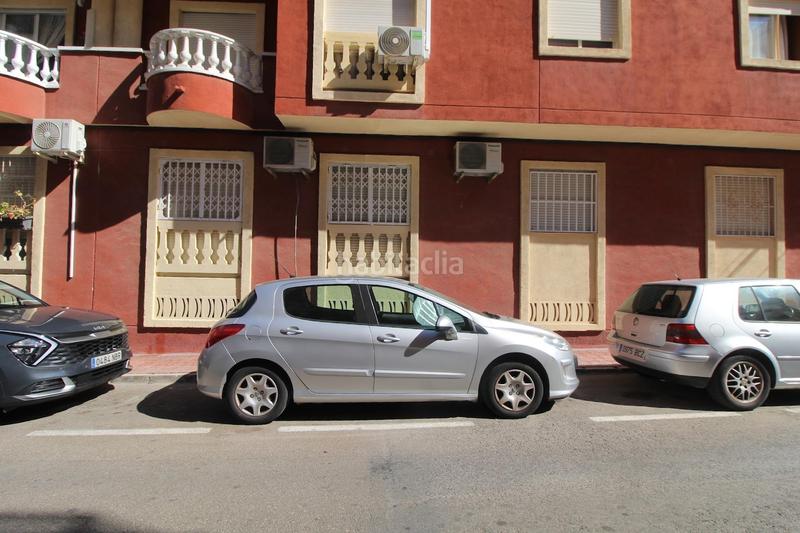 Foto 15896d0f-9a03-42f7-8b61-184e778cd36f. Apartment in calle islandia 2 in Zona Playa de los Locos Torrevieja