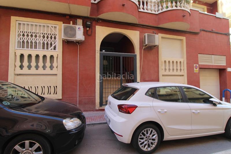 Foto bb3cea06-5c48-4e6a-ba78-646de383080a. Apartment in calle islandia 2 in Zona Playa de los Locos Torrevieja