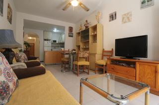 Appartement  Calle islandia 2. Apartamento de dos dormitorios en planta baja en la playa de los