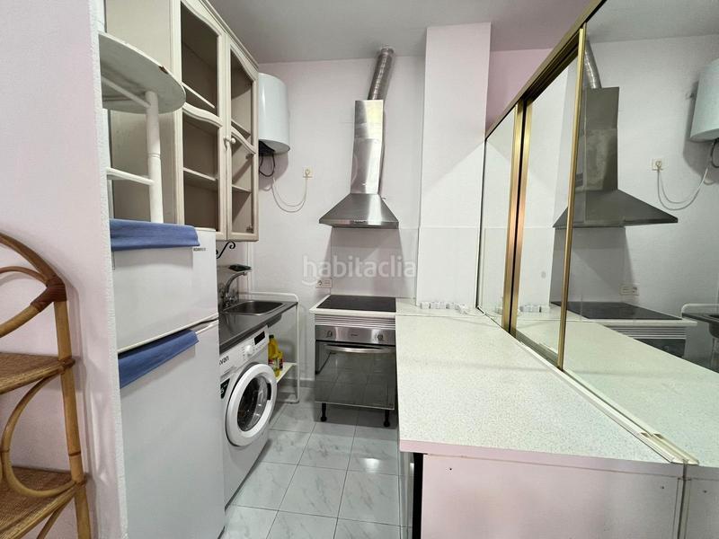 Foto 7a9c6f8f-4b9c-45b4-b8f5-941ffe815609. Estudi a calle estocolmo 15 a Zona Playa de los Locos Torrevieja