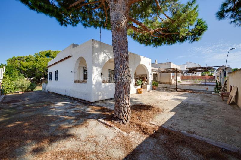 Foto 0be73e99-0242-4663-9b86-c4896f888cdd. Chalet con parcheggio in Los Balcones-Los Altos Torrevieja