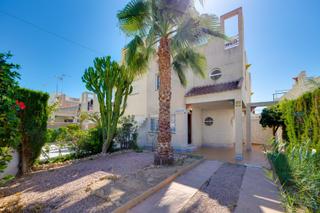 Casa a schiera in Zona Carrefour - Urbanizaciones. Dúplex 3 dormitorios y 2 baños con gran jardín en el salado, tor