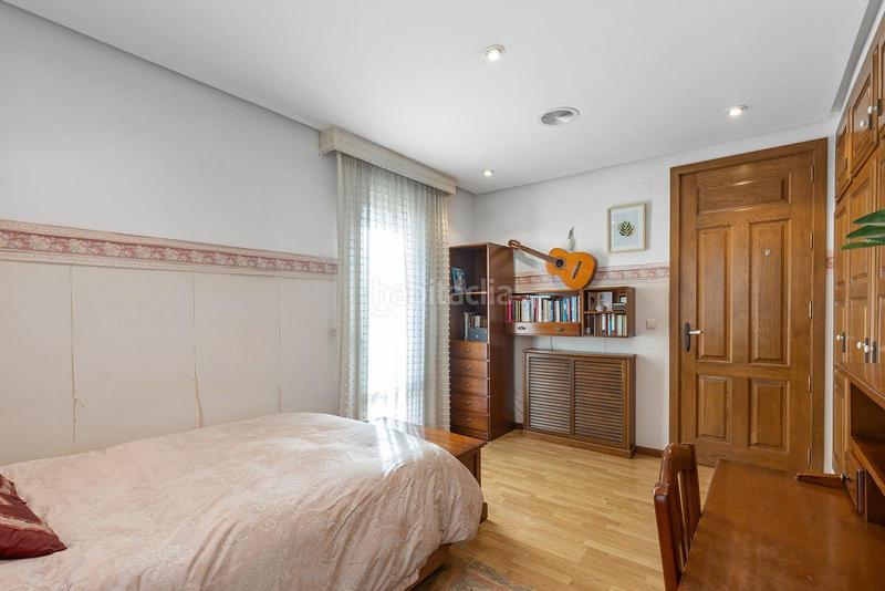 Foto 0886ec54-9cf6-41d6-87c3-841bbe0ffc81. Chalet avec parking piscine dans La Veleta Torrevieja