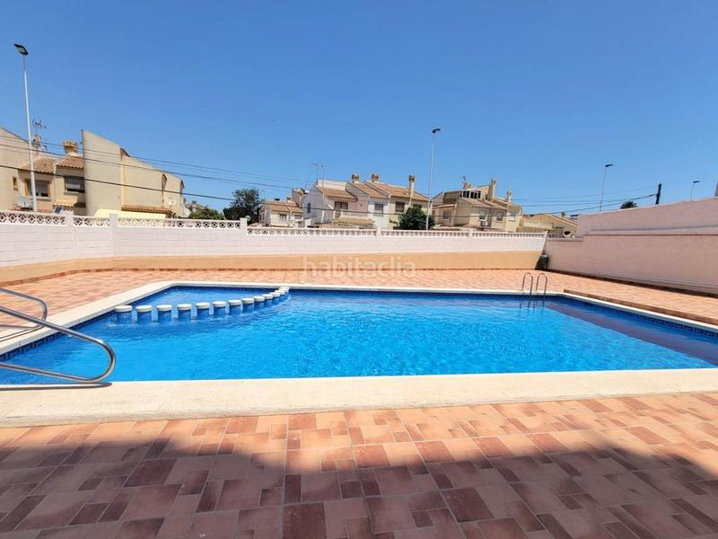 Foto 04e9f020-9e31-4b76-b458-280b2733e556. Apartament amb calefacció piscina a nueva Torrevieja Torrevieja