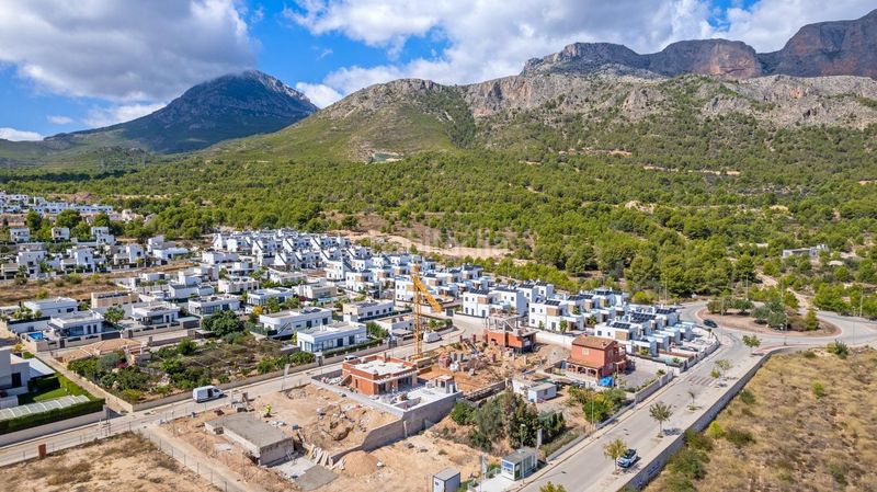 Foto b30d9164-5e65-4cbd-ae6d-408e0a7a6ff6. Xalet amb aparcament a La Alberca Polop
