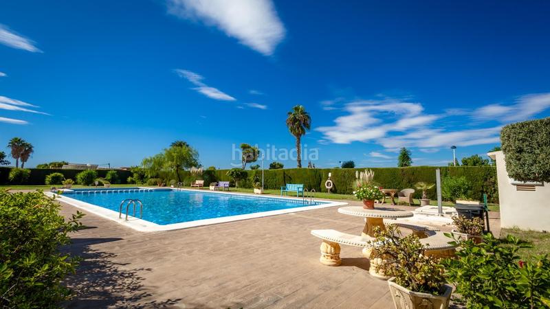Foto 5dc0ff93-b220-4fd0-b85e-72076423ef2e. Xalet amb aparcament piscina a Zona Carrefour - Urbanizaciones Torrevieja