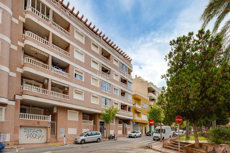 Foto 028f740a-255a-430c-af45-8b5b5b529041. Appartement dans calle ramon gallud 204 dans Zona Playa del Cura Torrevieja