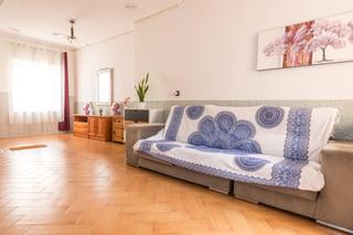 Casa  Jose martinez ruiz-azorin 70. Casa de pueblo en el centro de torrevieja