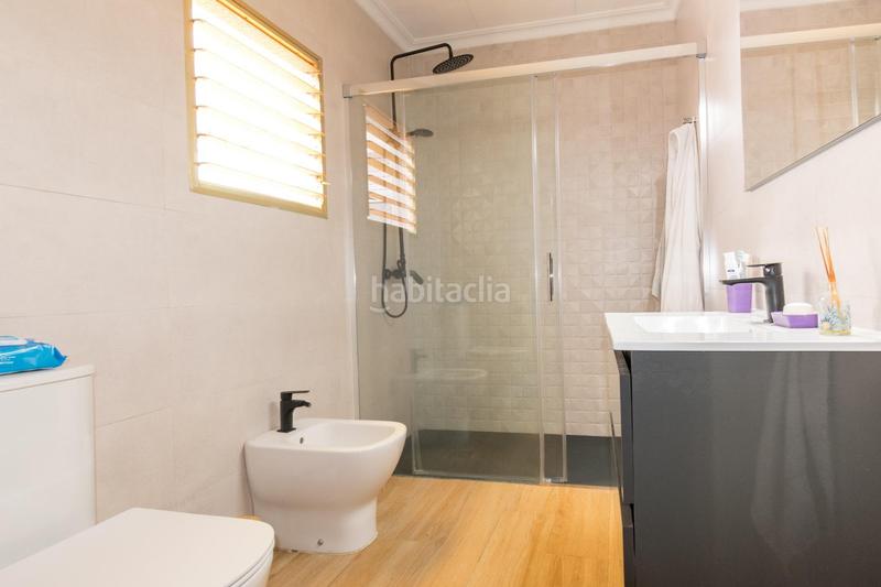 Foto 29dec3b0-2442-40ca-95d9-950e2d9a59a5. Casa  de pueblo en el centro en Centro - Muelle Pesquero Torrevieja