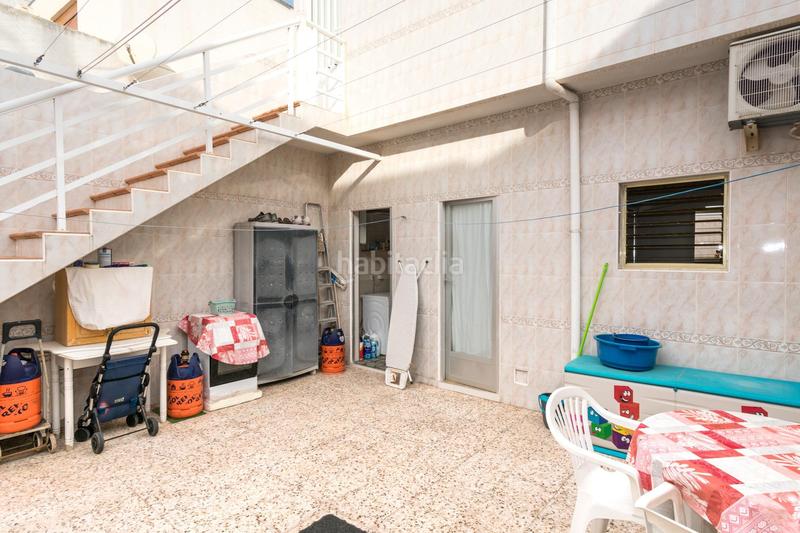 Foto 8f1e0126-34d7-4dd9-8c59-deb6b8ef6dd3. Casa  de pueblo en el centro en Centro - Muelle Pesquero Torrevieja