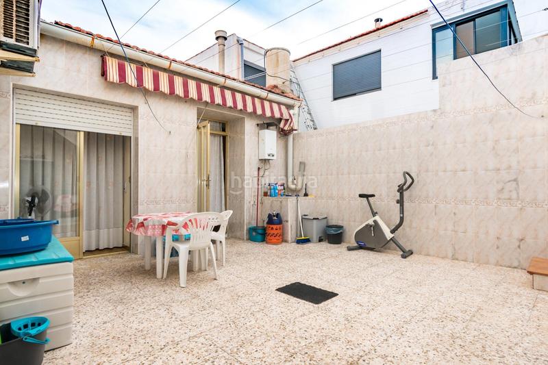 Foto afc486fc-5e52-4c5f-97ec-d3ec13996cec. Casa  de pueblo en el centro en Centro - Muelle Pesquero Torrevieja